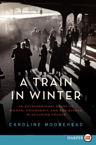 A Train in Winter (Large Print)